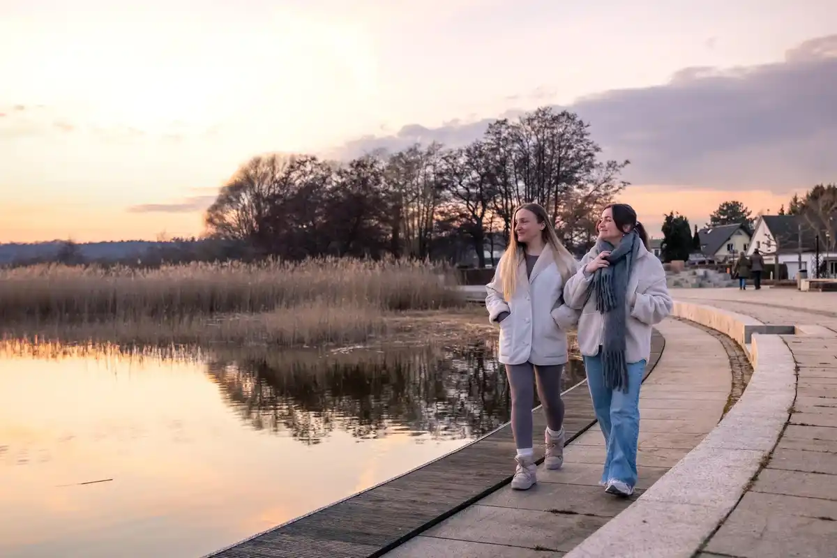 dutch couple walking silently in nature