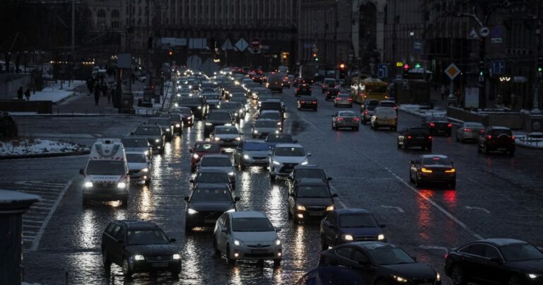 Conflict tussen Rusland en Oekraïne: Belangrijkste gebeurtenissen op dag 1.405