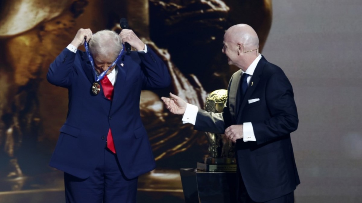 Controverse rond FIFA's aandrijving van een vredesprijs aan Donald Trump