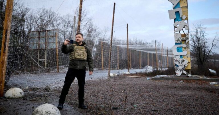 De complexiteit van het hedendaagse conflict: een overzicht van belangrijke gebeurtenissen na dag 1388
