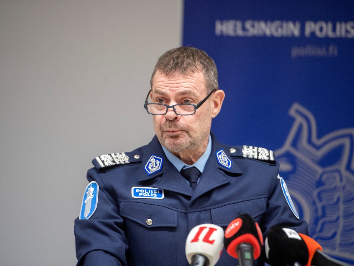 Finland neemt schip in beslag na vermoedelijke sabotage van onderzeese kabels