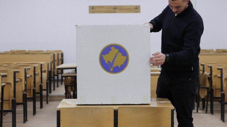 Kosovo houdt nieuwe verkiezingen om politieke patstelling te doorbreken