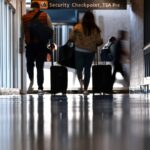 Waarom vereist de Amerikaanse overheid social media-gegevens van reizigers en wat houdt dit in?